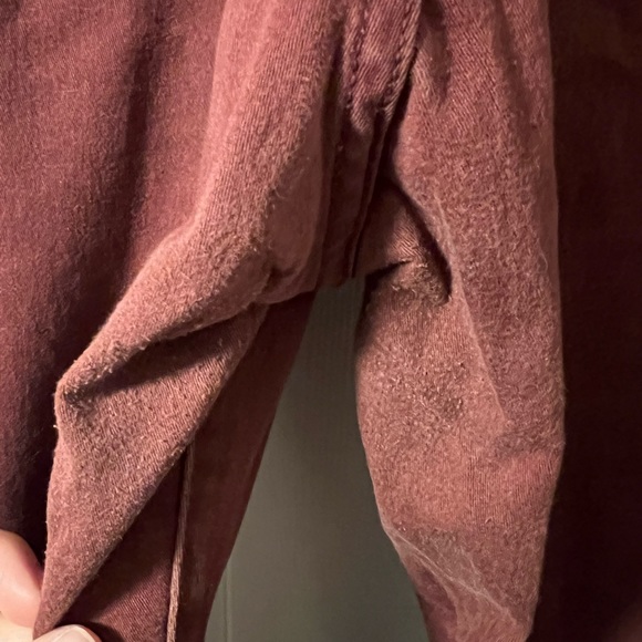 Levi’s Women’s Stretch Jean in 16S W33 L30 in Maroon/ Wine Color - Picture 7 of 7